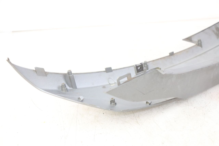 photo de RECHTER HINTERER KOTFLÜGEL KYMCO DOWNTOWN ABS 125 (2015 - 2017) - Zoom auf Gebrauchszustand