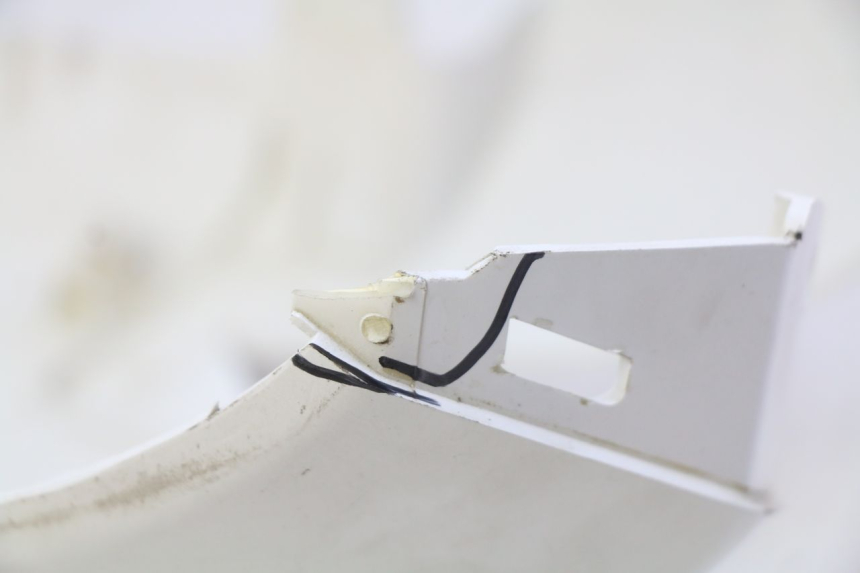 photo de RECHTER HINTERER KOTFLÜGEL PEUGEOT E-VIVACITY 1 (2012 - 2018) - Zoom auf Gebrauchszustand