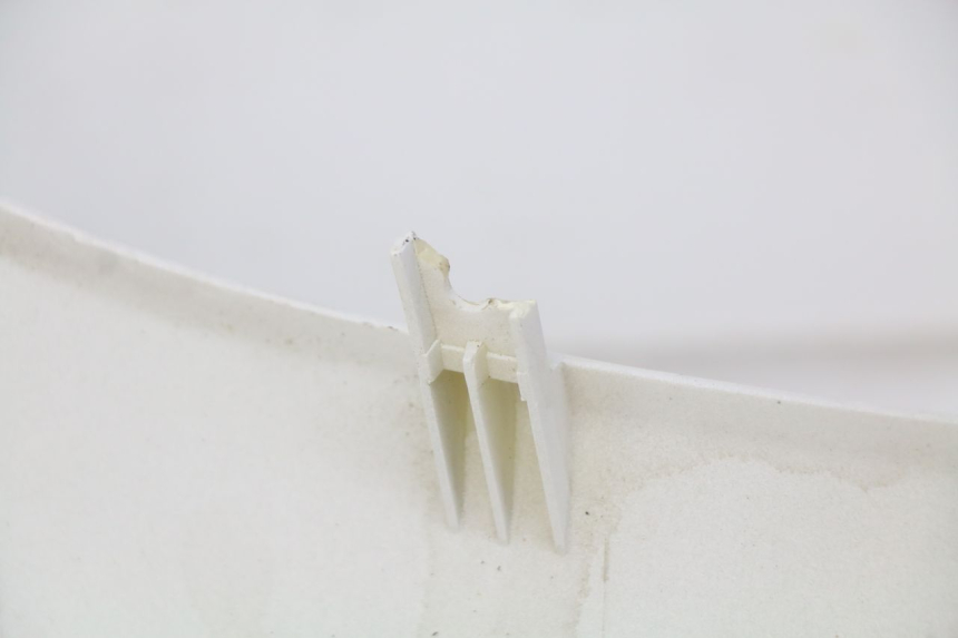 photo de RECHTER HINTERER KOTFLÜGEL PEUGEOT E-VIVACITY 1 (2012 - 2018) - Technische Nahaufnahme