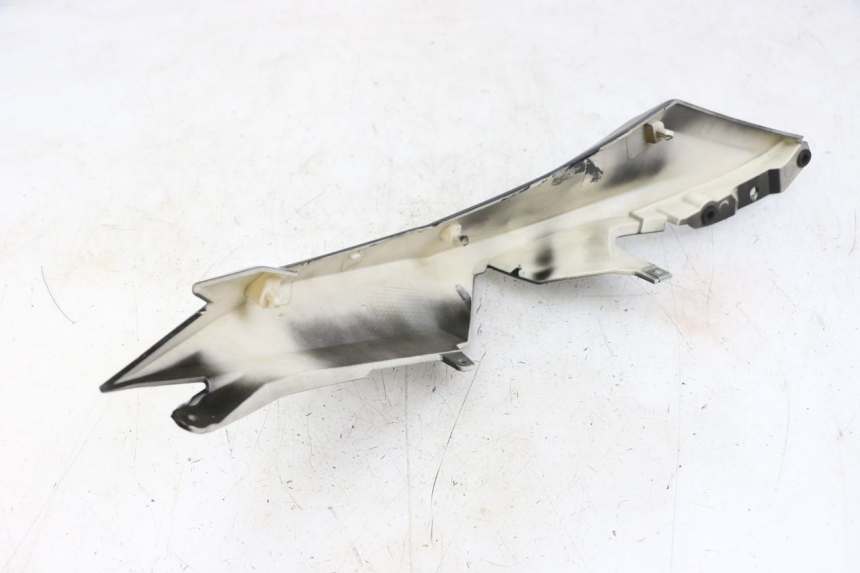 photo de VERKLEIDUNG HINTEN RECHTS EBROH BRAVO GLE 1 (2020 - 2024) - Alternative Perspektive