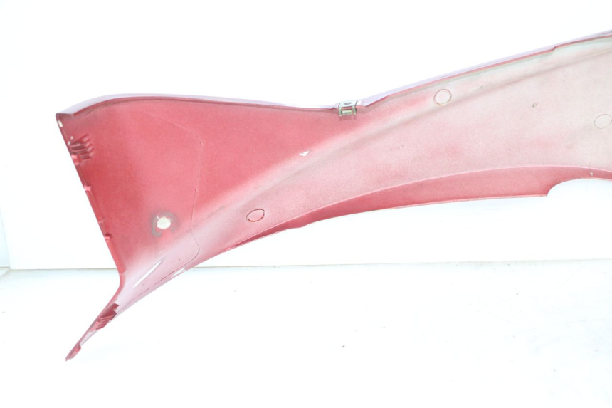 photo de VERKLEIDUNG HINTEN RECHTS PEUGEOT ELYSTAR 125 (2002 - 2007) - Zoom auf Gebrauchszustand