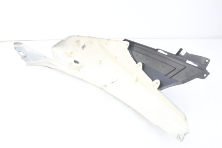 photo de RECHTER HINTERER KOTFLÜGEL JM MOTORS EVOLIS 4T 50 (2018 - 2022) - Zoom auf Gebrauchszustand