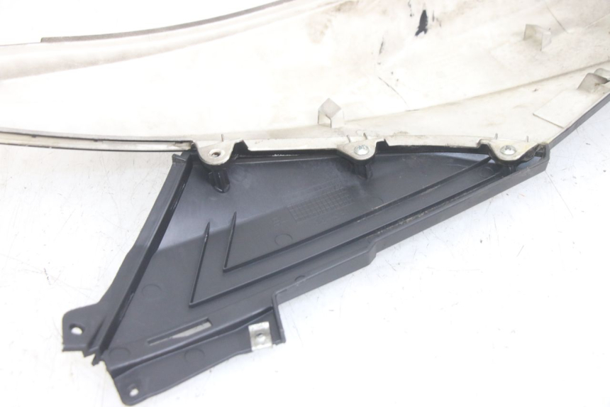 photo de RECHTER HINTERER KOTFLÜGEL JM MOTORS EVOLIS 4T 50 (2018 - 2022) - Technische Nahaufnahme