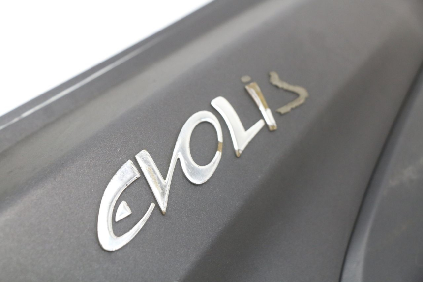 photo de RECHTER HINTERER KOTFLÜGEL JM MOTORS EVOLIS 4T 50 (2018 - 2022) - Oberflächenzustand und Material