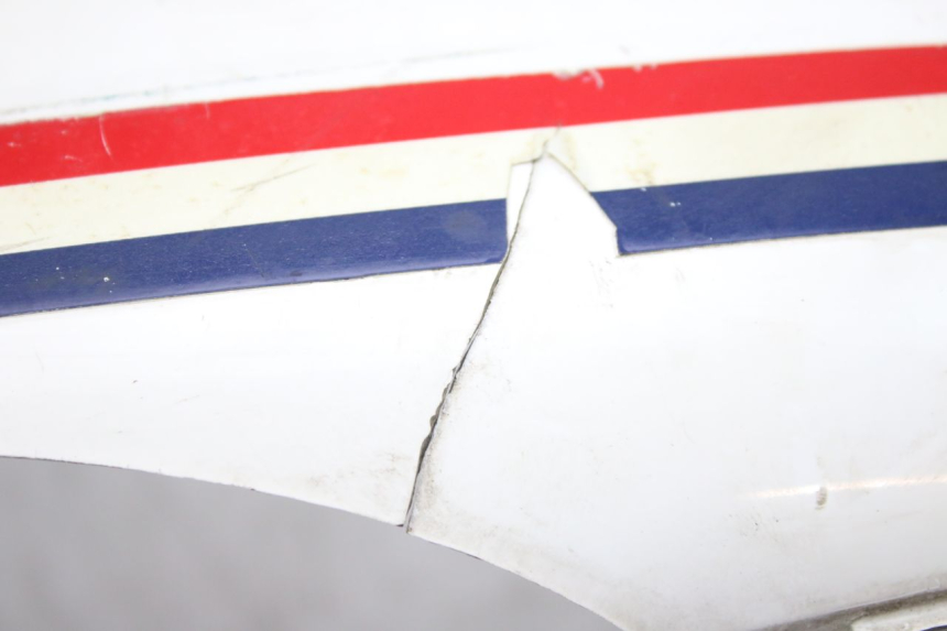 photo de RECHTER HINTERER KOTFLÜGEL SYM FIDDLE 2 50 (2008 - 2013) - Details der Befestigungspunkte