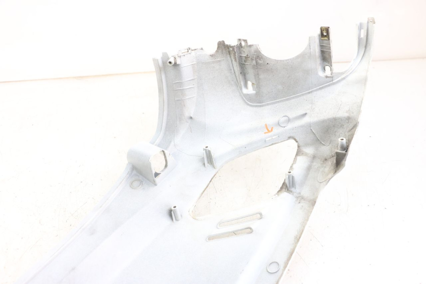 photo de RECHTER HINTERER KOTFLÜGEL SYM FIDDLE 2 50 (2008 - 2013) - Details der Befestigungspunkte