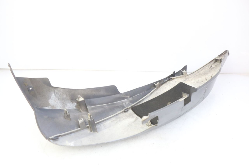 photo de RECHTER HINTERER KOTFLÜGEL HONDA FJS SILVERWING SILVER WING 400 (2009 - 2016) - Zoom auf Gebrauchszustand