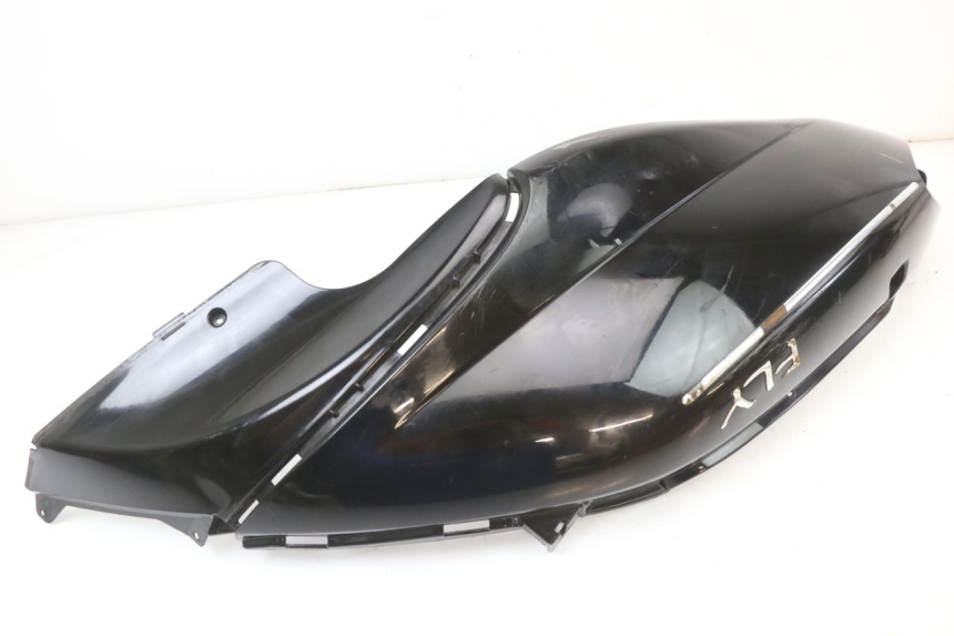 photo de VERKLEIDUNG HINTEN RECHTS PIAGGIO FLY 2T 50 (2004 - 2017) - Technische Nahaufnahme