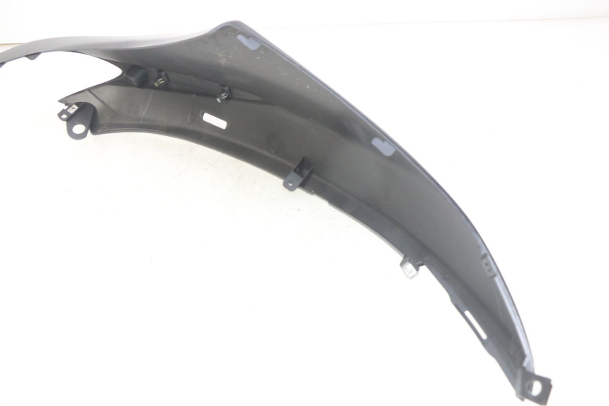 photo de RECHTER HINTERER KOTFLÜGEL PIAGGIO FLY 4T 50 (2013 - 2017) - Detailansicht des Bauteils