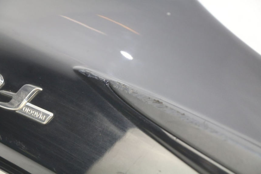 photo de RECHTER HINTERER KOTFLÜGEL PIAGGIO FLY 4T 50 (2013 - 2017) - Geprüftes Gebrauchtteil
