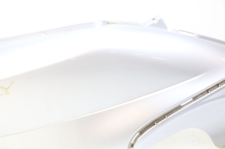 photo de RECHTER HINTERER KOTFLÜGEL PIAGGIO FLY 100 (2006 - 2010) - Kennzeichnungen und Originalreferenzen