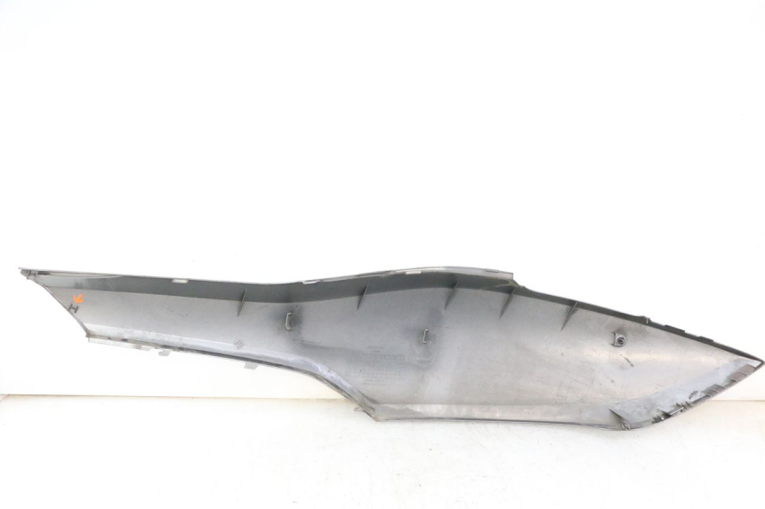 photo de VERKLEIDUNG HINTEN RECHTS HONDA FORZA ABS 300 (2013 - 2017) - Geprüftes Gebrauchtteil