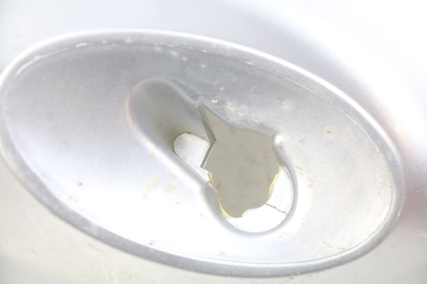 photo de VERKLEIDUNG HINTEN RECHTS SACHS FY125T FY T 125 (2007 - 2011) - Details der Befestigungspunkte