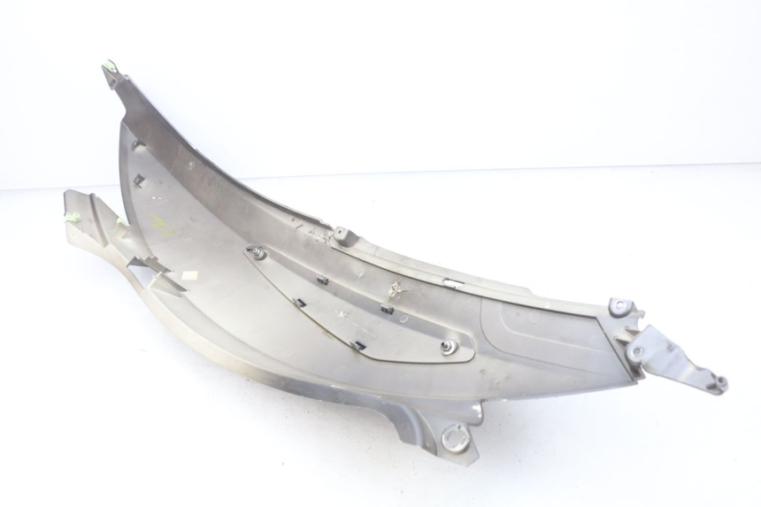 photo de RECHTER HINTERER KOTFLÜGEL PEUGEOT GEOPOLIS 400 (2007 - 2013) - Alternative Perspektive