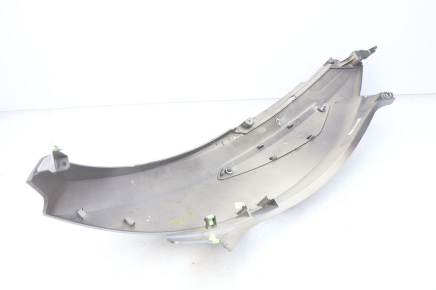 photo de RECHTER HINTERER KOTFLÜGEL PEUGEOT GEOPOLIS 400 (2007 - 2013) - Technische Nahaufnahme