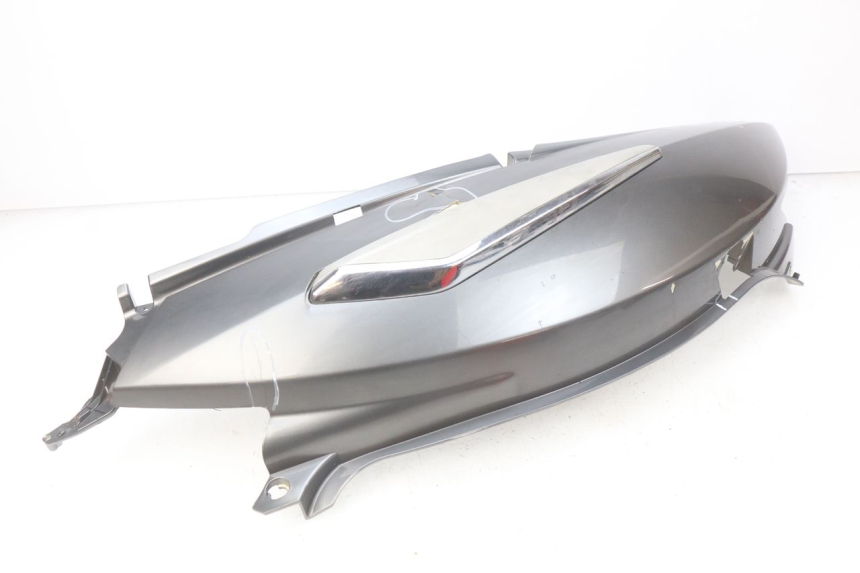 photo de RECHTER HINTERER KOTFLÜGEL PEUGEOT GEOPOLIS 400 (2007 - 2013) - Oberflächenzustand und Material