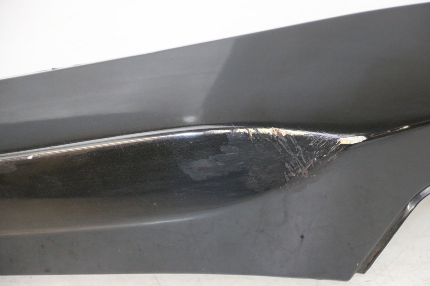 photo de VERKLEIDUNG HINTEN RECHTS GILERA NEXUS 300 (2008 - 2013) - Charakteristische Merkmale