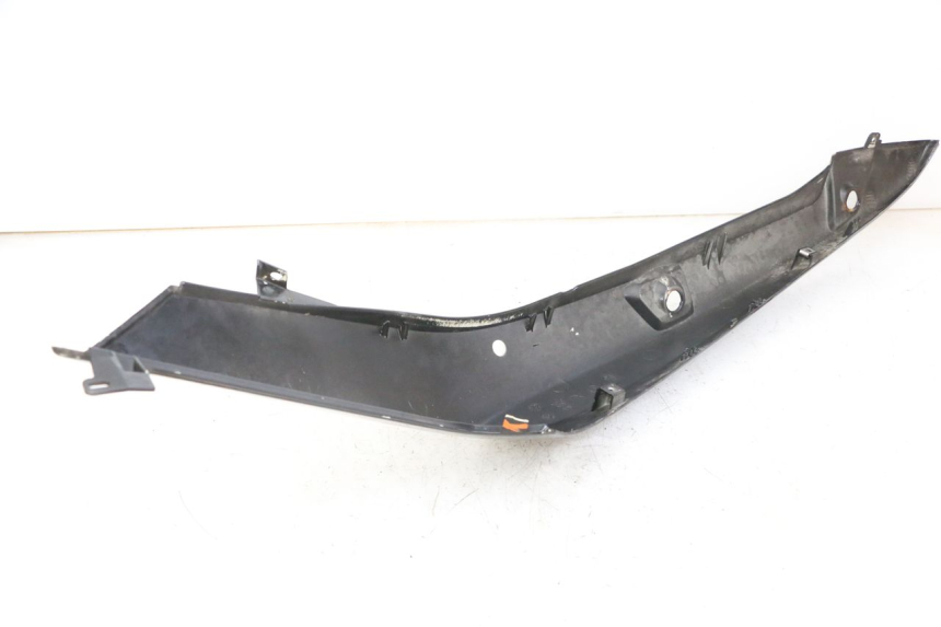 photo de VERKLEIDUNG HINTEN RECHTS GILERA NEXUS 300 (2008 - 2013) - Technische Nahaufnahme