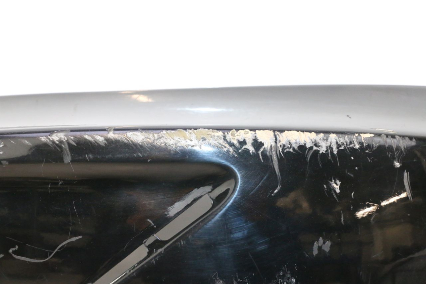 photo de VERKLEIDUNG HINTEN RECHTS GILERA GP 800 (2007 - 2013) - Zoom auf Gebrauchszustand