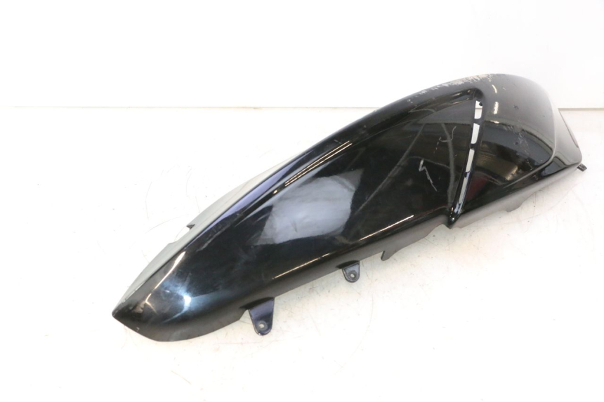 photo de VERKLEIDUNG HINTEN RECHTS GILERA GP 800 (2007 - 2013) - Details der Befestigungspunkte
