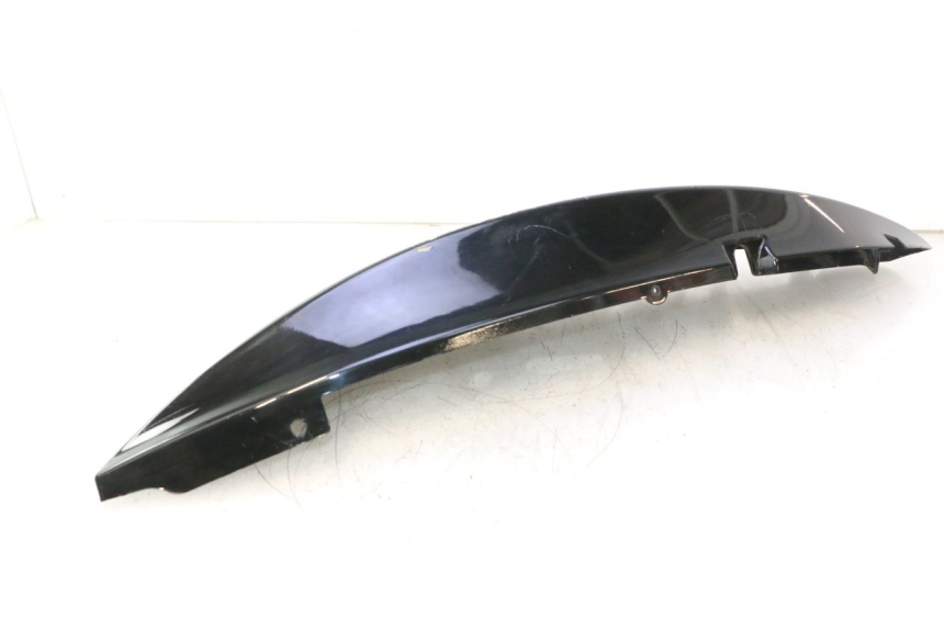 photo de VERKLEIDUNG HINTEN RECHTS GILERA GP 800 (2007 - 2013) - Geprüftes Gebrauchtteil