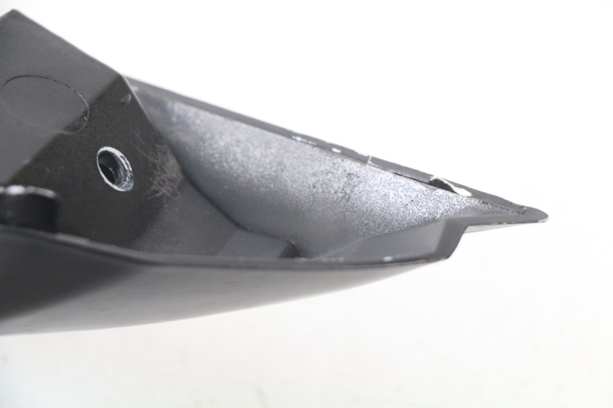 photo de VERKLEIDUNG HINTEN RECHTS SUZUKI GSX-R GSXR 750 (2011 - 2016) - Detailansicht des Bauteils