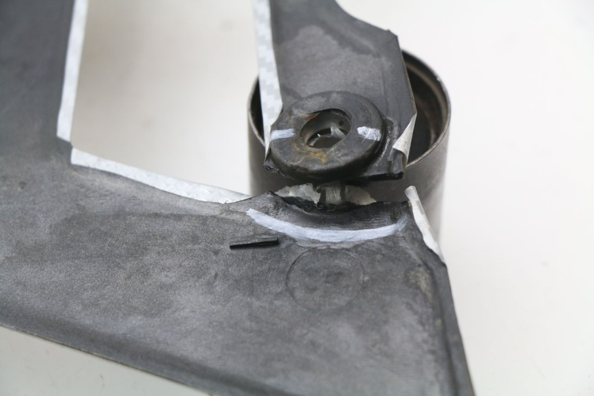 photo de VERKLEIDUNG HINTEN RECHTS SUZUKI GSXF GSX F 600 (1988 - 1997) - Detailansicht des Bauteils