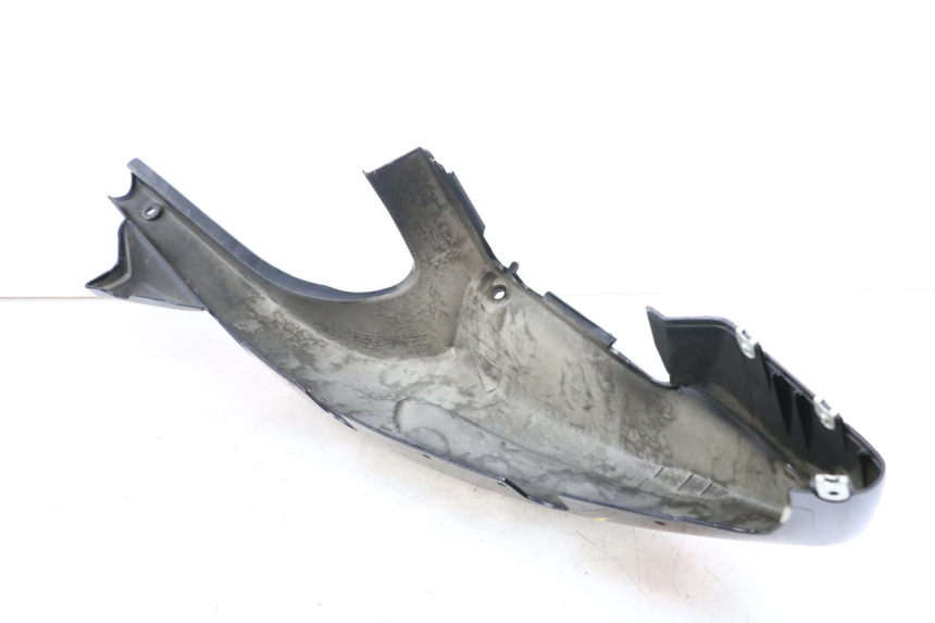 photo de VERKLEIDUNG HINTEN RECHTS HYOSUNG GTR 125 (2006 - 2008) - Zoom auf Gebrauchszustand