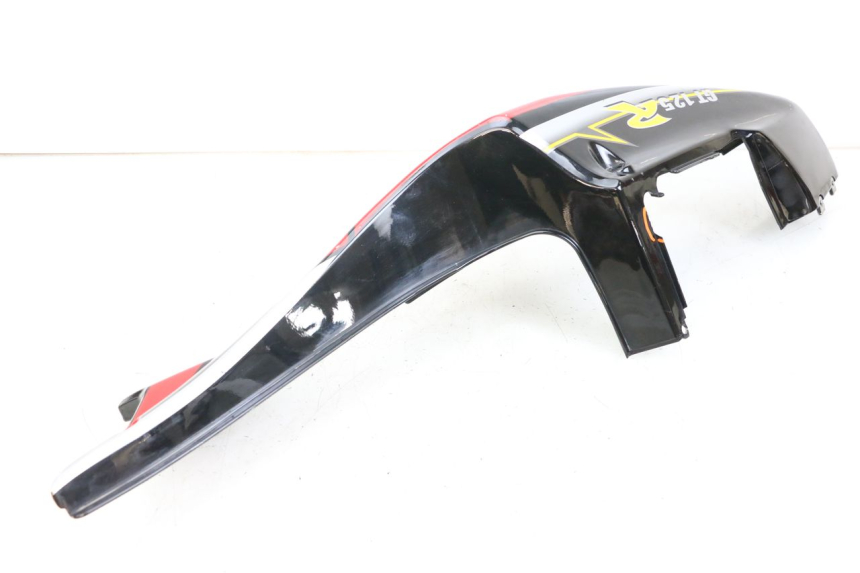 photo de VERKLEIDUNG HINTEN RECHTS HYOSUNG GTR 125 (2006 - 2008) - Details der Befestigungspunkte