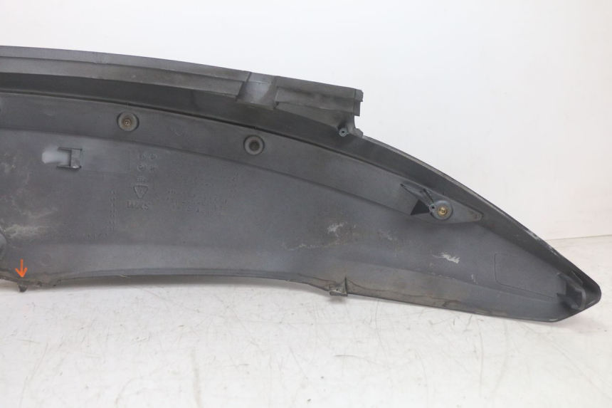 photo de VERKLEIDUNG HINTEN RECHTS SYM GTS EVO 125 (2009 - 2013) - Oberflächenzustand und Material