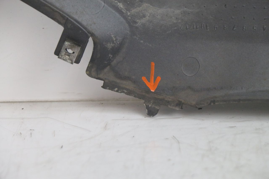 photo de VERKLEIDUNG HINTEN RECHTS SYM GTS EVO 125 (2009 - 2013) - Geprüftes Gebrauchtteil