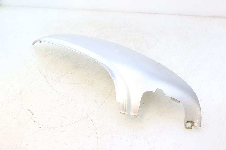 photo de VERKLEIDUNG HINTEN RECHTS KEEWAY HURRICANE 50 (2006 - 2019) - Oberflächenzustand und Material