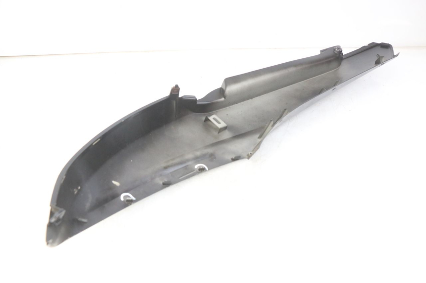 photo de RECHTER HINTERER KOTFLÜGEL YAMAHA HW XENTER 125 (2011 - 2017) - Detailansicht des Bauteils