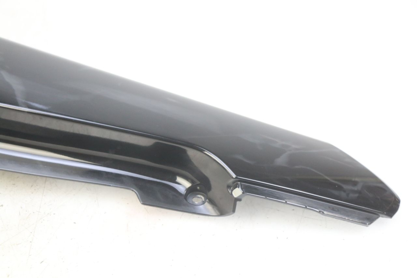 photo de RECHTER HINTERER KOTFLÜGEL YAMAHA HW XENTER 125 (2011 - 2017) - Charakteristische Merkmale
