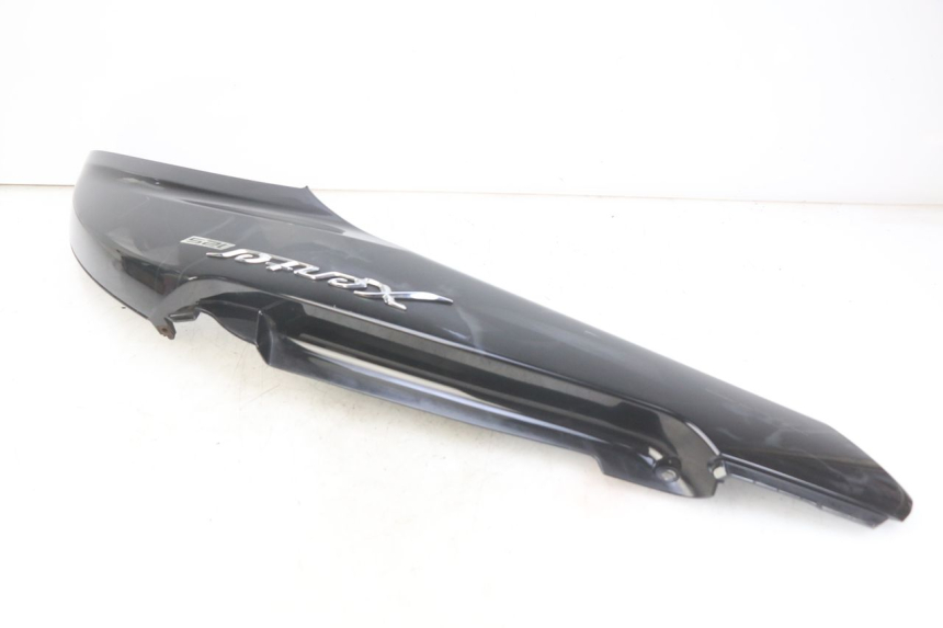 photo de RECHTER HINTERER KOTFLÜGEL YAMAHA HW XENTER 125 (2011 - 2017) - Zoom auf Komponenten