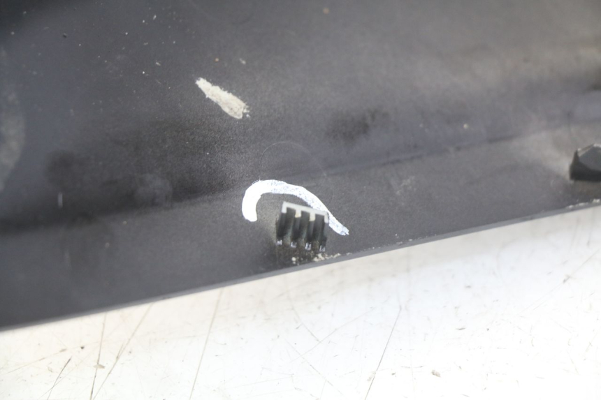 photo de RECHTER HINTERER KOTFLÜGEL YAMAHA HW XENTER 125 (2011 - 2017) - Alternative Perspektive