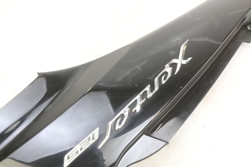 photo de RECHTER HINTERER KOTFLÜGEL YAMAHA HW XENTER 125 (2011 - 2017) - Geprüftes Gebrauchtteil