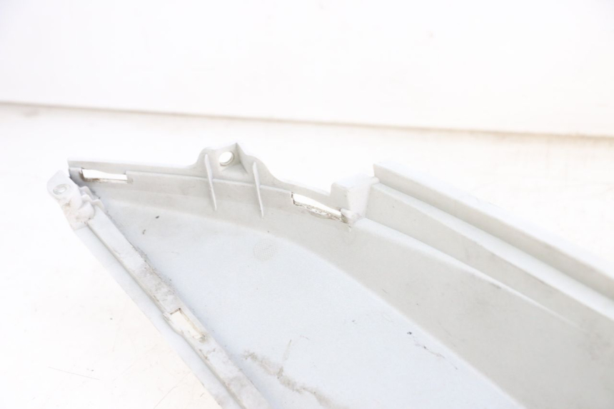 photo de RECHTER HINTERER KOTFLÜGEL SYM JET 14 4T 50 (2018 - 2022) - Zoom auf Gebrauchszustand