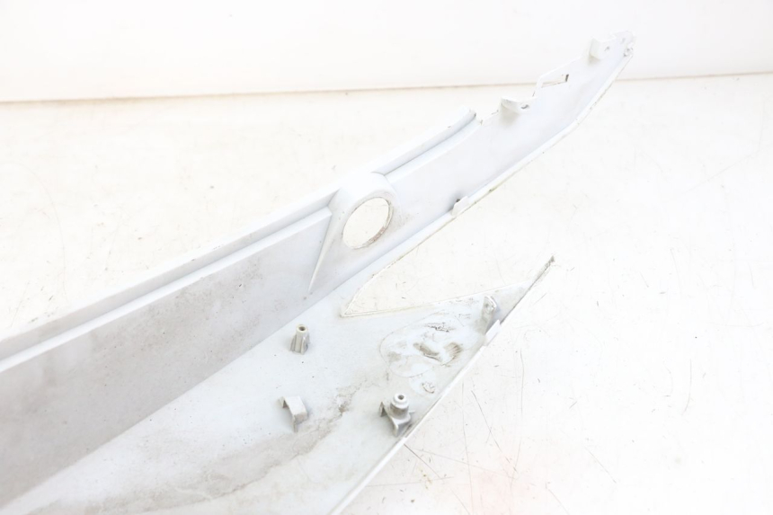 photo de RECHTER HINTERER KOTFLÜGEL SYM JET 14 4T 50 (2018 - 2022) - Technische Nahaufnahme