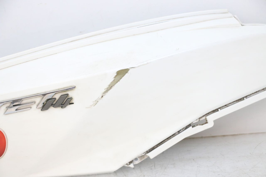 photo de RECHTER HINTERER KOTFLÜGEL SYM JET 14 4T 50 (2018 - 2022) - Kennzeichnungen und Originalreferenzen