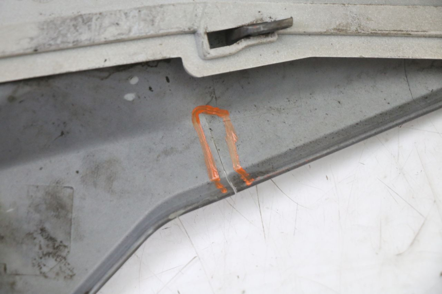 photo de RECHTER HINTERER KOTFLÜGEL SYM JET 14 4T 50 (2018 - 2022) - Weitere Ansicht des Artikels