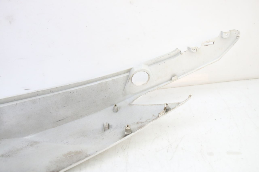 photo de RECHTER HINTERER KOTFLÜGEL SYM JET 14 4T 50 (2018 - 2022) - Zoom auf Gebrauchszustand