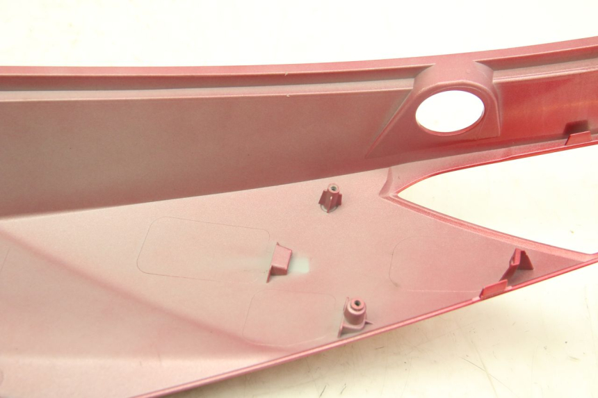 photo de RECHTER HINTERER KOTFLÜGEL SYM JET 4 4T 50 (2018 - 2021) - Charakteristische Merkmale