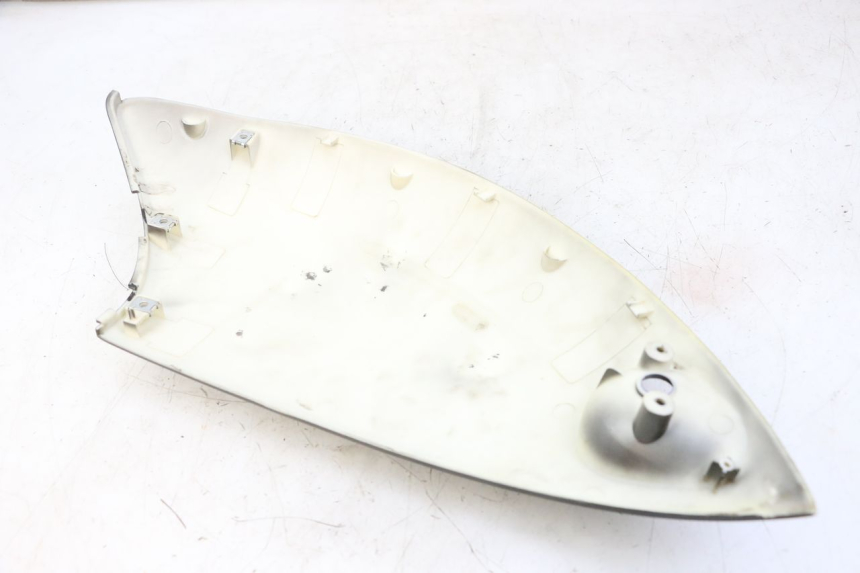 photo de VERKLEIDUNG HINTEN RECHTS JM MOTORS MIA 50 (2017 - 2020) - Detailansicht des Bauteils