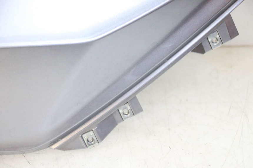 photo de VERKLEIDUNG HINTEN RECHTS SYM JOYMAX 125 (2010 - 2017) - Weitere Ansicht des Artikels