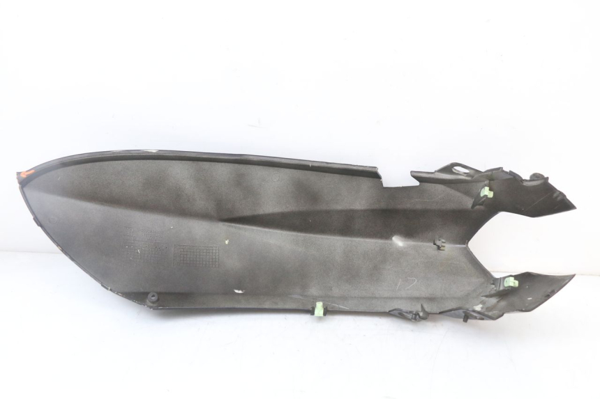 photo de RECHTER HINTERER KOTFLÜGEL PEUGEOT KISBEE 4T 50 (2018 - 2022) - Technische Nahaufnahme