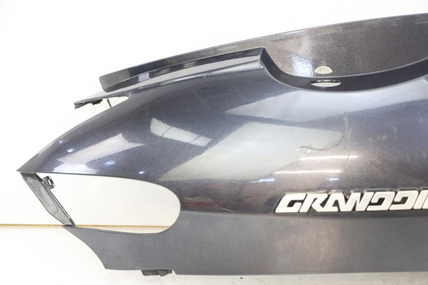 photo de VERKLEIDUNG HINTEN RECHTS KYMCO GRAND DINK 125 (2008 - 2014) - Zoom auf Komponenten
