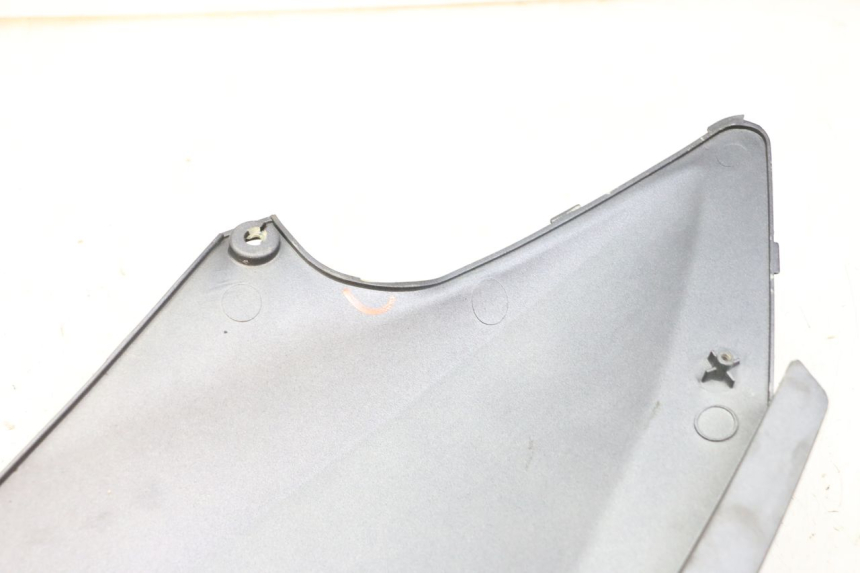 photo de VERKLEIDUNG HINTEN RECHTS KYMCO GRAND DINK 125 (2008 - 2014) - Alternative Perspektive