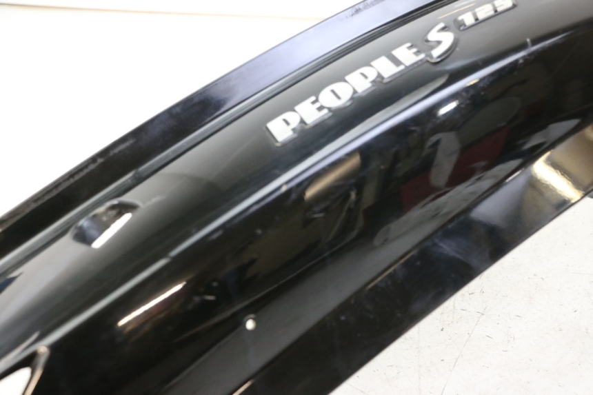 photo de VERKLEIDUNG HINTEN RECHTS KYMCO PEOPLE S 125 (2000 - 2008) - Zoom auf Gebrauchszustand