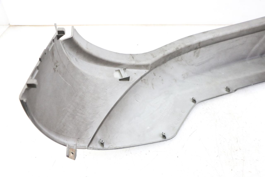 photo de VERKLEIDUNG HINTEN RECHTS KYMCO PEOPLE S 125 (2000 - 2008) - Technische Nahaufnahme